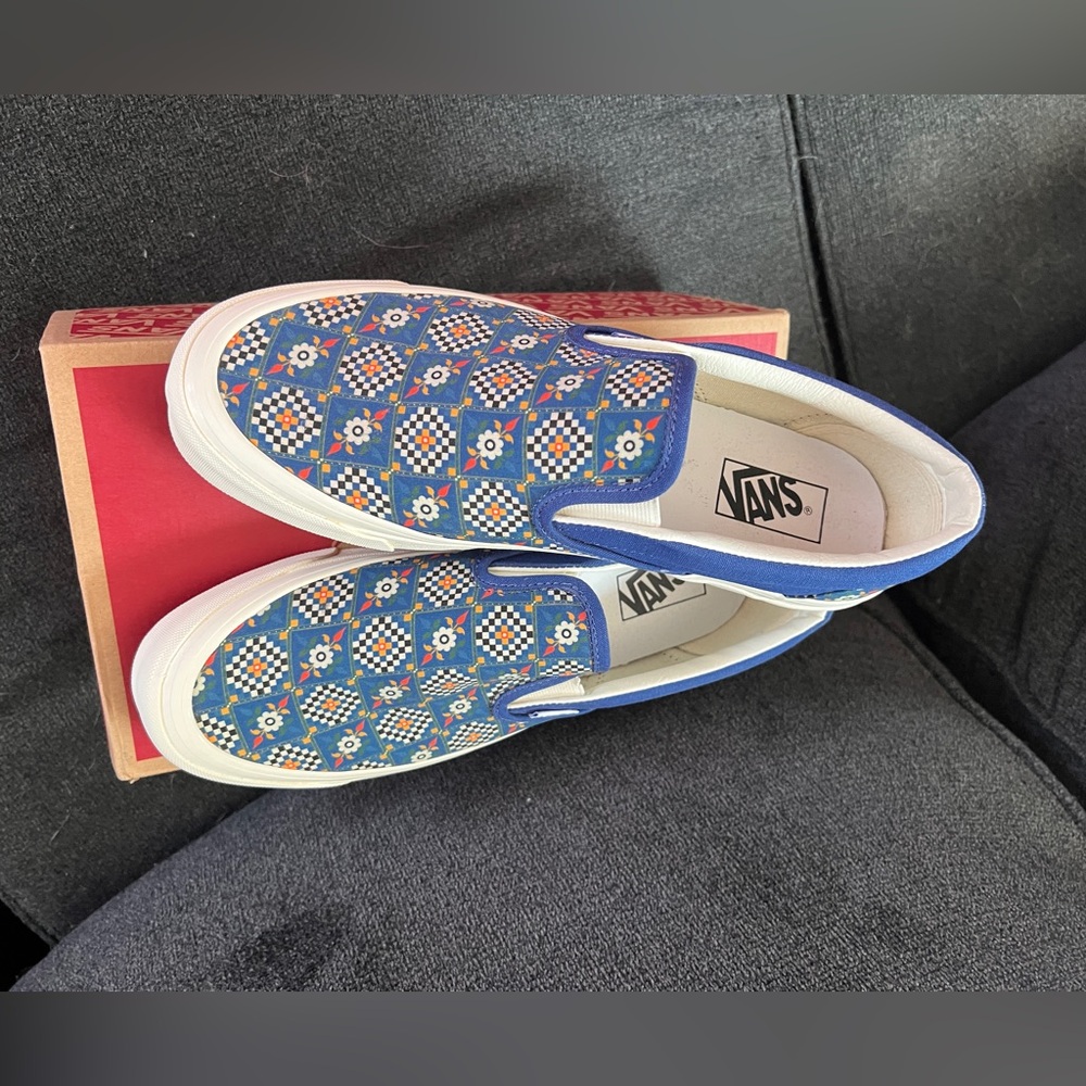 Men’s slip on Vans